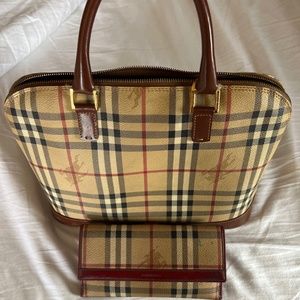 Authentic Burberry purse and wallet